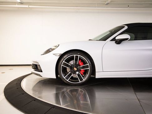 Certified 2024 Porsche 718 Boxster S RWD image 11