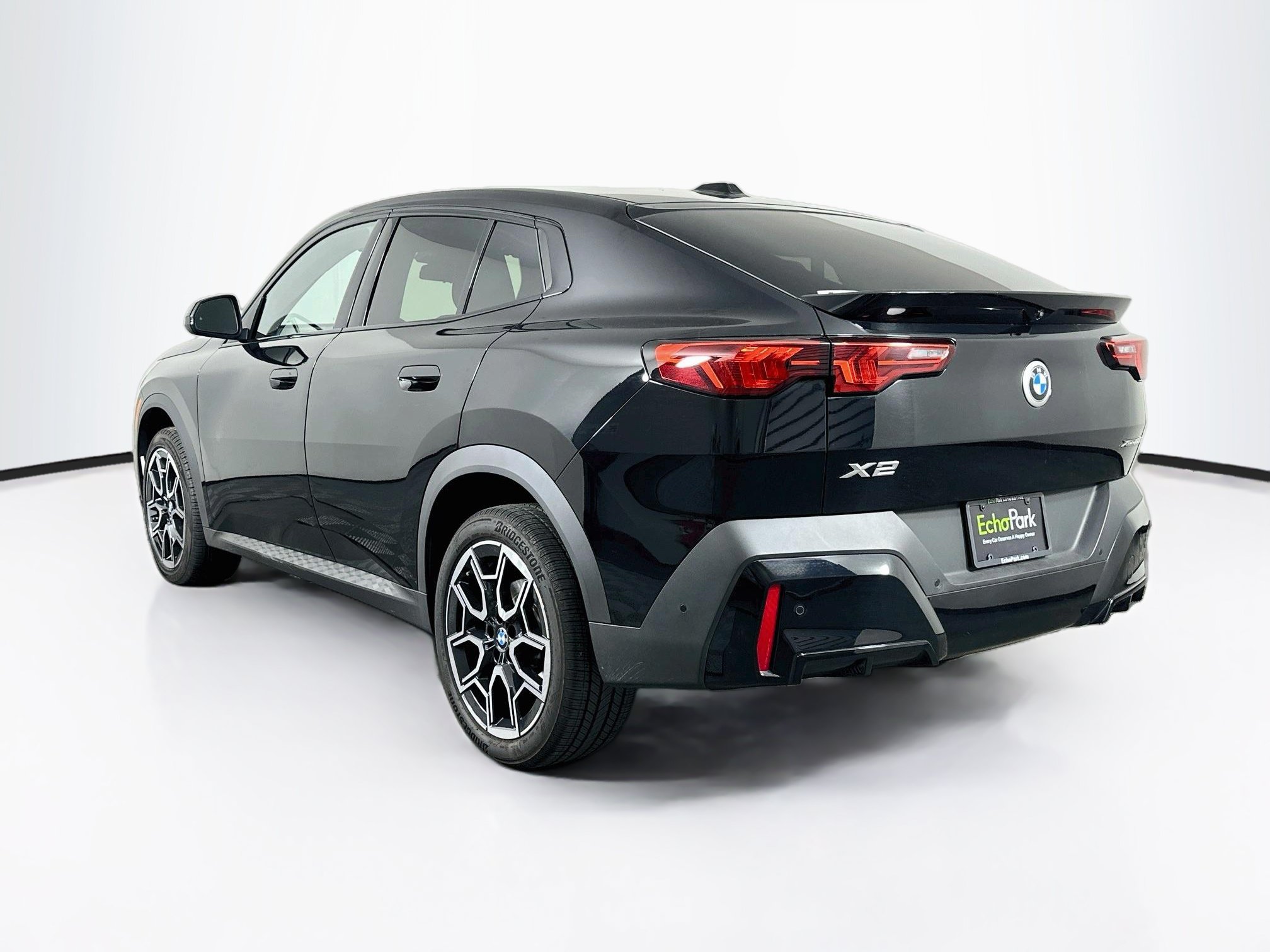 Used 2026 BMW X2 xDrive28i AWD/4WD image 5