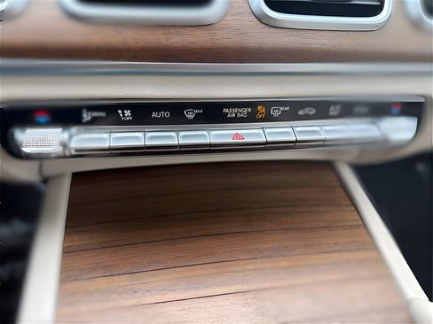 Certified 2023 Mercedes-Benz GLE 350 4MATIC image 18