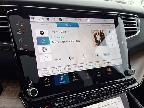 Used 2024 Jeep Grand Wagoneer L Base image 19