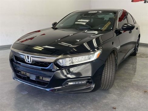 Used 2018 Honda Accord Sport image 7