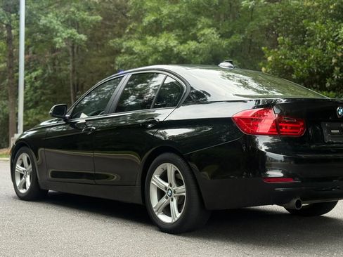 Used 2014 BMW 320i Sedan RWD image 7