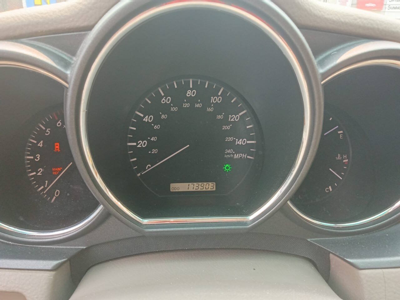 Used 2005 Lexus RX 330 FWD image 16