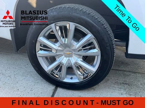 Used 2023 Chevrolet Silverado 1500 High Country w/ High Country Premium Package AWD/4WD image 22