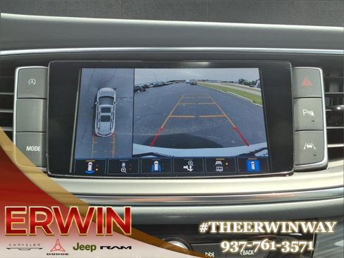 Used 2023 Buick Enclave Essence w/ Experience Buick Package FWD image 21