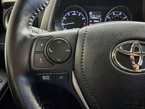 Used 2017 Toyota RAV4 XLE AWD/4WD image 46