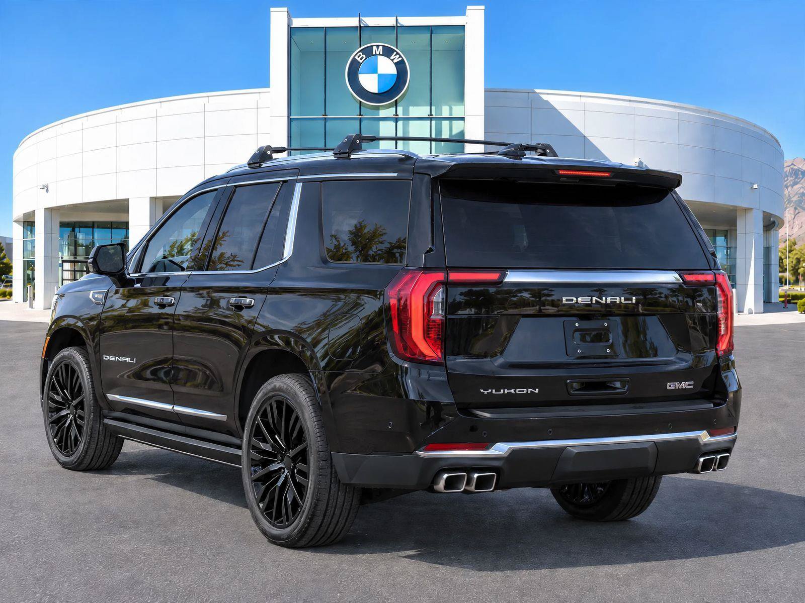 Used 2026 GMC Yukon Denali w/ Denali Reserve Package AWD/4WD image 4