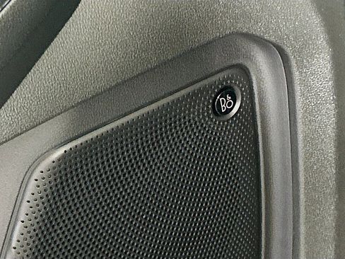 New 2025 Ford Escape PHEV FWD w/ PHEV Premium Package image 21