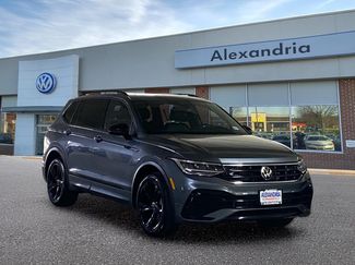 Certified 2023 Volkswagen Tiguan SE R-Line FWD video 1