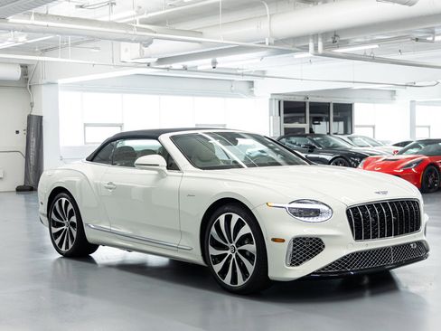 New 2026 Bentley Continental GTC AWD/4WD image 11