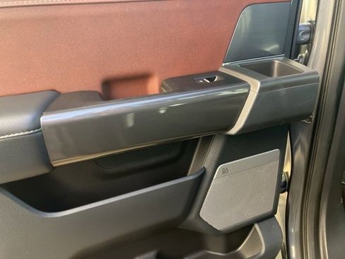 Used 2023 Ford F150 Lariat image 19