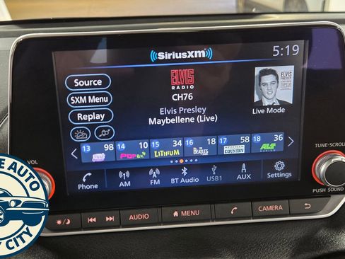 Used 2025 Nissan Sentra SV FWD image 14