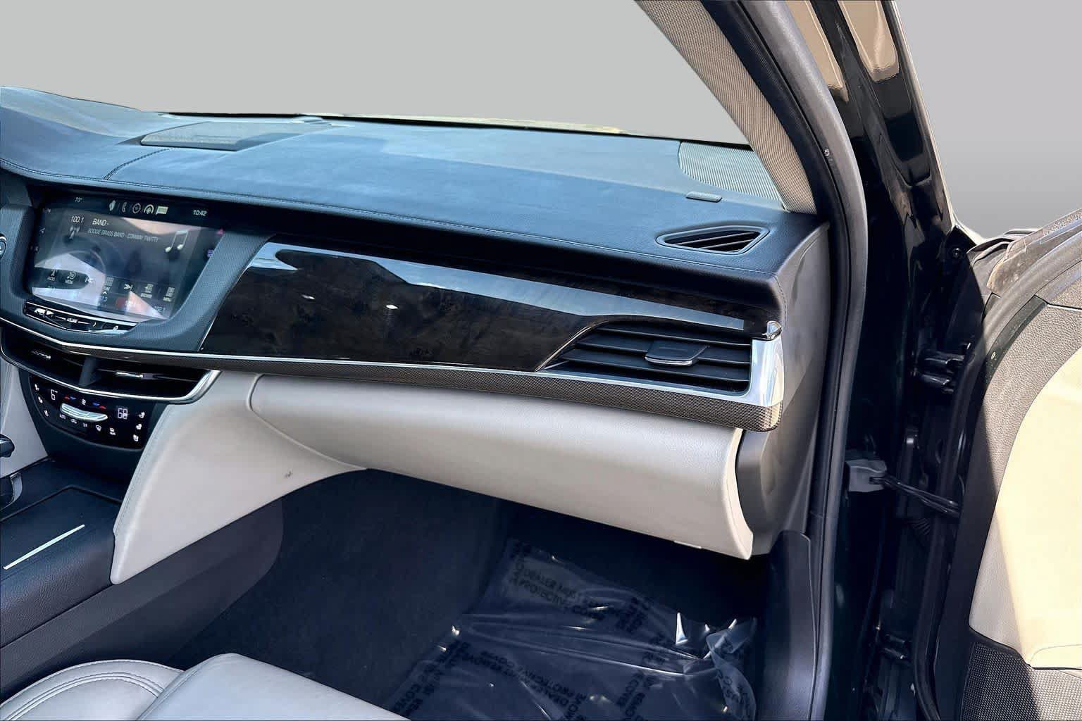 Used 2016 Cadillac CT6 Premium Luxury w/ Active Chassis Package AWD/4WD image 18