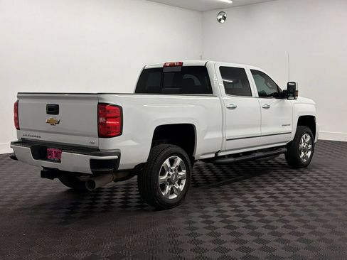 Used 2017 Chevrolet Silverado 2500 LTZ w/ Duramax Plus Package RWD image 8
