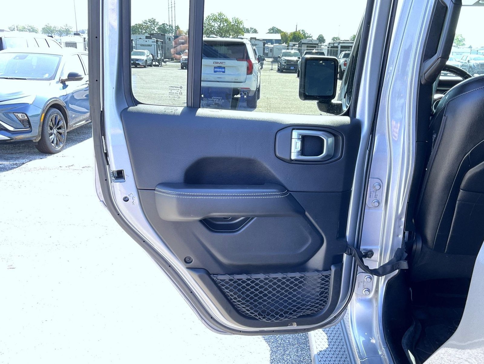 Used 2021 Jeep Gladiator Overland AWD/4WD image 20