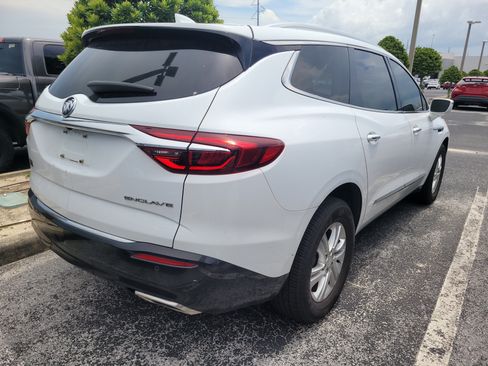 Used 2019 Buick Enclave Essence FWD image 7