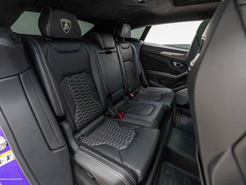 Used 2022 Lamborghini Urus AWD/4WD image 26