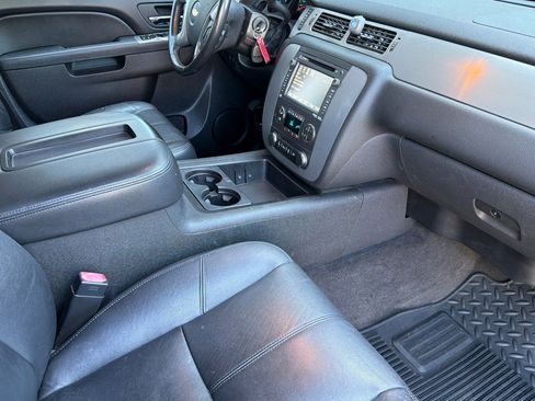 Used 2013 Chevrolet Silverado 2500 LTZ w/ LTZ Plus Package AWD/4WD image 15