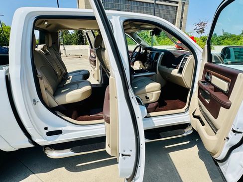 Used 2017 RAM 1500 Laramie w/ Convenience Group image 65