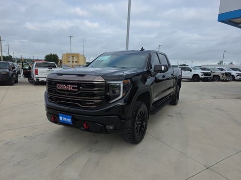 Used 2022 GMC Sierra 1500 AT4X AWD/4WD image 3