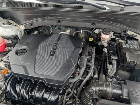 Used 2023 Hyundai Santa Fe SE image 29