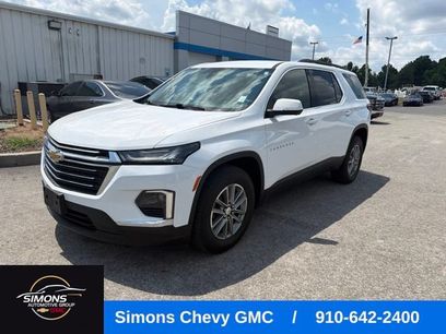Used 2023 Chevrolet Traverse LT w/ Rear Camera Mirror Package