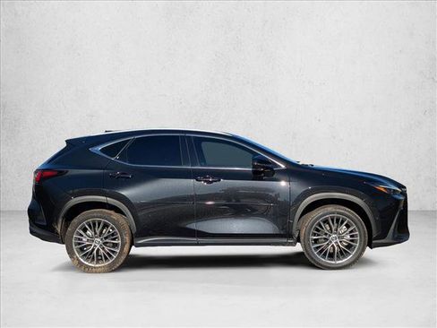 Used 2022 Lexus NX 300h AWD image 4