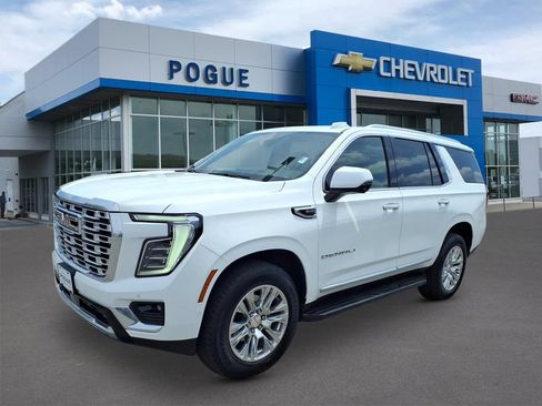 Used 2025 GMC Yukon Denali AWD/4WD image 4