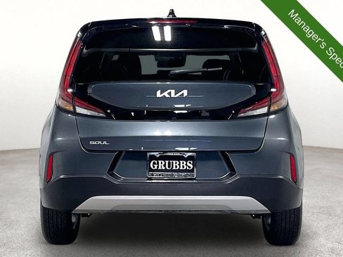 Used 2025 Kia Soul LX w/ LX Technology Package FWD image 5
