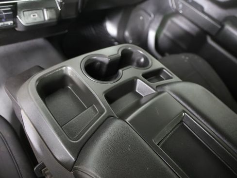 Used 2020 Chevrolet Silverado 2500 Custom w/ Custom Value Package image 19