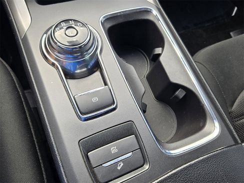 Used 2020 Ford Fusion SE image 18