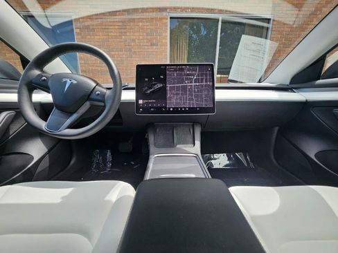 Used 2023 Tesla Model 3 Standard Range RWD image 37