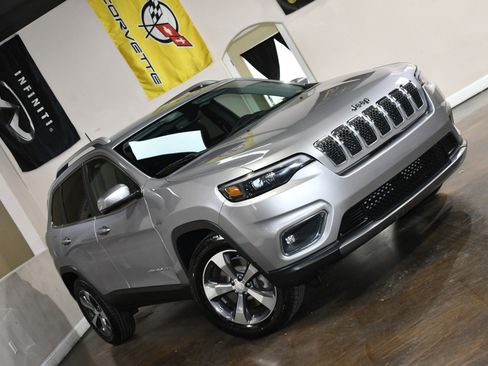 Used 2019 Jeep Cherokee Limited image 77