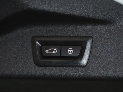 Used 2026 BMW X7 xDrive40i image 90