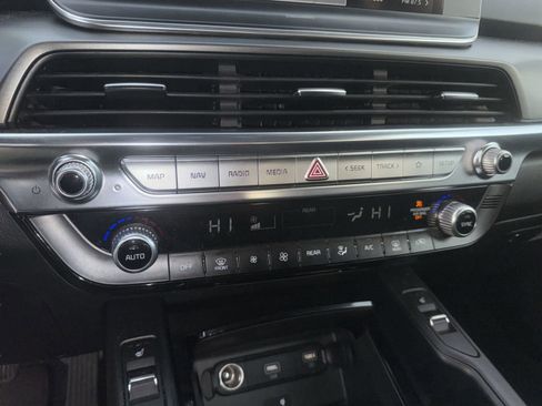 Used 2022 Kia Telluride S image 19