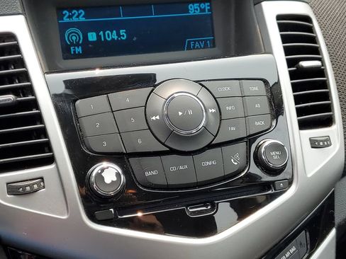 Used 2016 Chevrolet Cruze LT FWD image 15