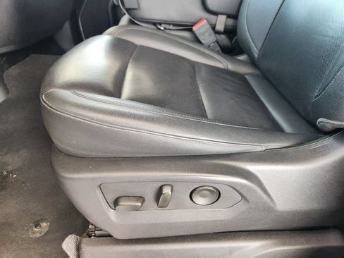 Used 2025 GMC Sierra 1500 SLT AWD/4WD image 23