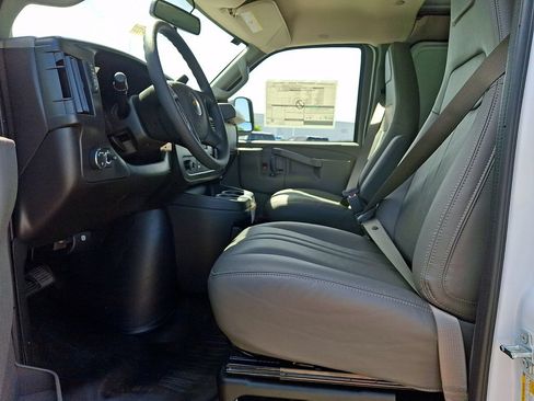 New 2026 Chevrolet Express 2500 w/ Driver Convenience Package RWD image 9