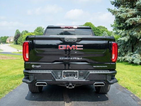 Used 2019 GMC Sierra 1500 Denali w/ Denali Ultimate Package AWD/4WD image 4