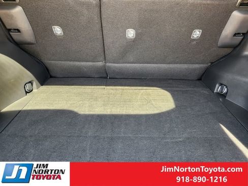 Used 2025 Toyota RAV4 LE AWD/4WD image 32