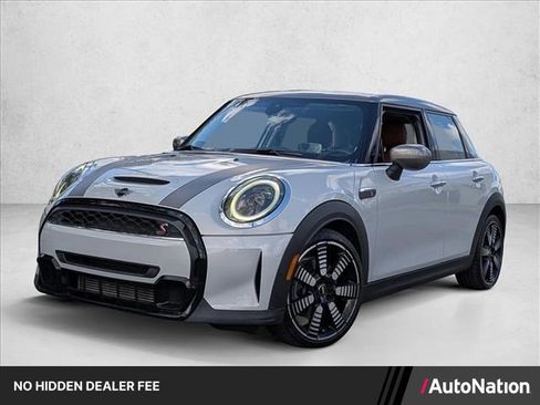 Used 2023 MINI Cooper S FWD image 1