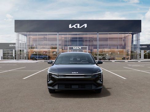New 2026 Kia K4 FWD image 2