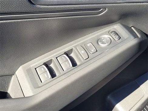 Used 2025 Honda Accord LX image 16