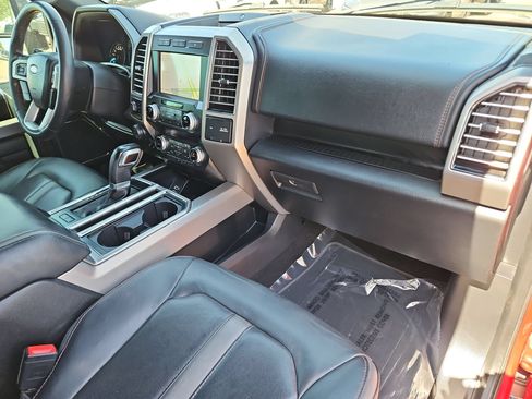 Used 2020 Ford F150 Platinum w/ Equipment Group 701A Luxury AWD/4WD image 28