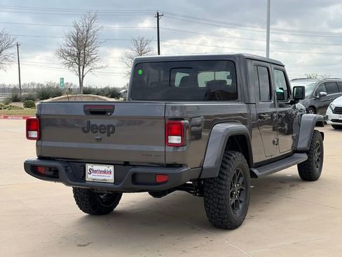 New 2026 Jeep Gladiator Sport image 9