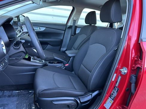 Certified 2024 Kia Forte LXS w/ LXS Technology Package FWD image 10