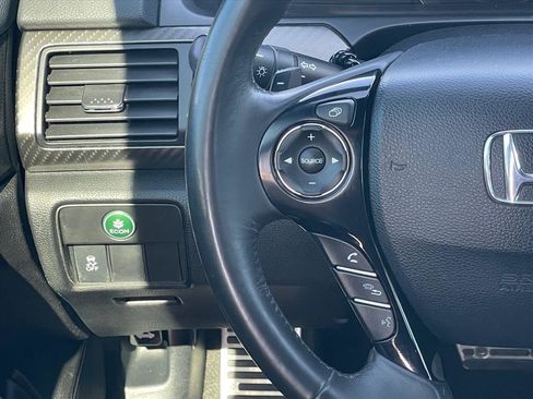 Used 2016 Honda Accord Sport image 13