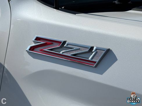 Certified 2022 Chevrolet Silverado 2500 LTZ w/ LTZ Convenience Package AWD/4WD image 31