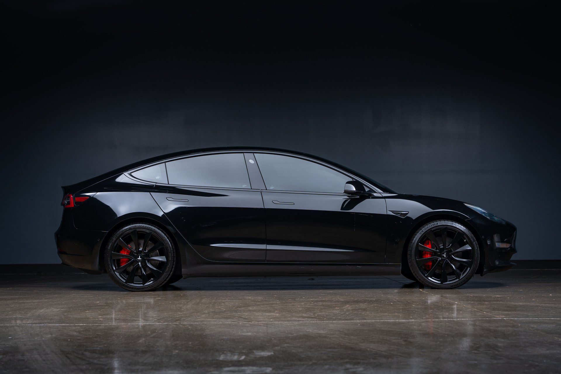 Used 2019 Tesla Model 3 AWD/4WD image 3