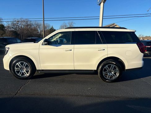 Used 2025 Ford Expedition Active image 27